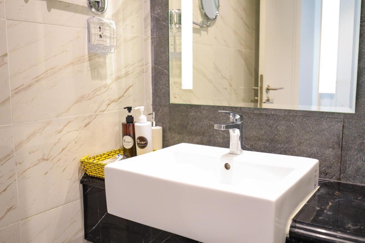 Can Ho Cao Cap Altara Serviced Residences Куинён Экстерьер фото